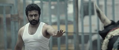 வாடிவாசல்: மாடுபிடி வீரர்களுடன் பயிற்சி மேற்கொண்ட சூர்யா (விடியோ)