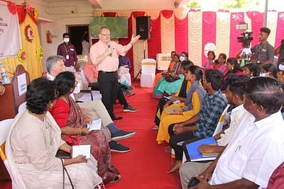 திருவள்ளூர்: காலநிலை மாற்றத்தை எதிர்கொள்வது தொடர்பாக இளைஞர்களுடன் கலந்துரையாடல்