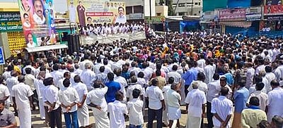 ஈரோடு: மின் கட்டண உயர்வைக் கண்டித்து அதிமுகவினர் ஆர்ப்பாட்டம்