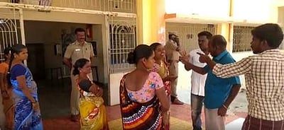 சாத்தூர்: மாணவிகளுக்கு பாலியல் தொல்லை; புதுச்சூரங்குடி அரசுப் பள்ளி ஆசிரியர் கைது