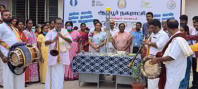 செஸ் ஒலியம்பியாட் ஜோதிக்கு மேளதாளத்துடன் வரவேற்பு