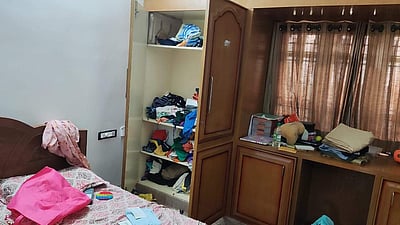 அவிநாசி: பூட்டிய வீட்டில் 39 பவுன் தங்க நகை, ரூ. 60 ஆயிரம் பணம் திருட்டு