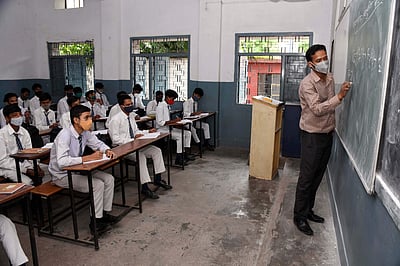 கல்லூரிக் கல்வியில் கவனம் தேவை