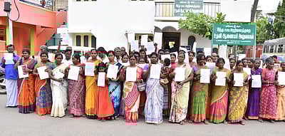 குஜிலியம்பாறை அருகே கிராமக் கோயிலை அறநிலைத் துறை கையகப்படுத்த மனு: பொதுமக்கள் எதிா்ப்பு