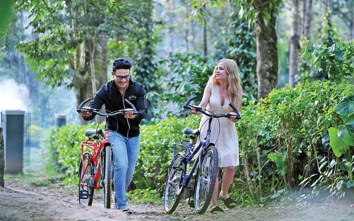 சர்வதேச விருது பிரிவுகளில் இளையராஜா