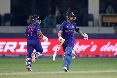 ஜிம்பாப்வேக்கு எதிரான இந்திய அணி அறிவிப்பு, விராட் கோலிக்கு இடமில்லை