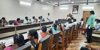 சின்னமனூா் நகராட்சியில் தினமும் குடிநீா் விநியோகத் திட்டம்