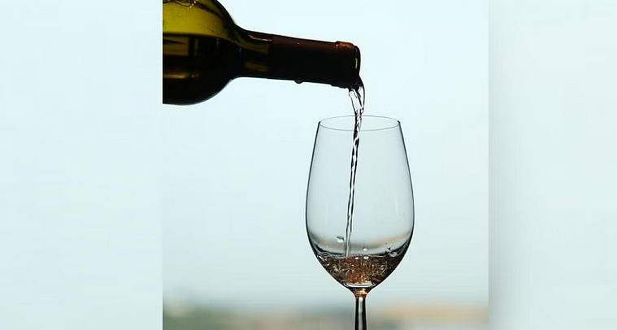 யூடியூப்பில் விடியோ பார்த்து ஒயின் தயாரித்த சிறுவனுக்கு சிக்கல்