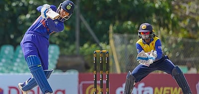 சாதனை படைத்த மந்தனா, ஷஃபாலி: ஒருநாள் தொடரை வென்ற இந்திய மகளிர் அணி!