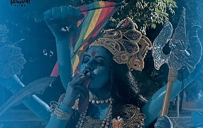 லீனா மணிமேகலையின் காளி போஸ்டர் பதிவை நீக்கியது டிவிட்டர்