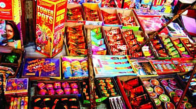 உசிலம்பட்டியில் பட்டாசு வெடிக்கத் தடை