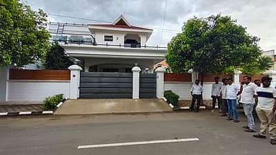 கோவை: வடவள்ளி சந்திரசேகர் இல்லத்தில் வருமான வரித்துறையினர் சோதனை 