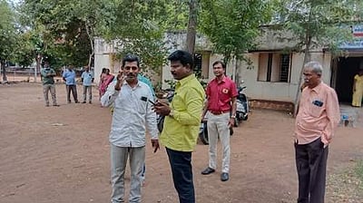 நாமக்கல்: மது போதையில் கல்வி அலுவலகத்தில் தலைமை ஆசிரியர் தகராறு