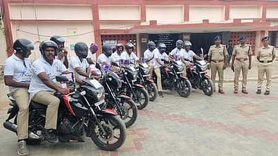 ரயில்வே விழிப்புணா்வு பிரசாரக் குழு ராமநாதபுரம் வருகை