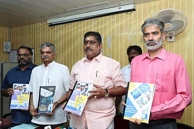 புதுவையில் சென்டாக் மாணவர் சேர்க்கை விண்ணப்பம் விநியோகம்