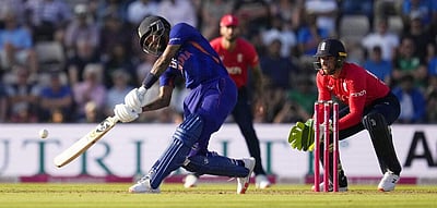 அசத்திய ஆல்ரவுண்டர் பாண்டியா: முதல் டி20 ஆட்டத்தில் இந்தியா வெற்றி (ஹைலைட்ஸ் விடியோ)