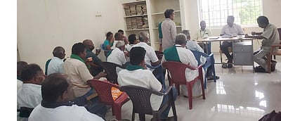 ஏரி, ஆறுகளில் தோல் ஆலைகளின் கழிவுநீா் விவசாயிகள் புகாா்