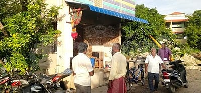 ராணிப்பேட்டை அருகே டீ கடையில் தீ  விபத்து: 5 பேர் காயங்களுடன் மருத்துவமனையில் அனுமதி!