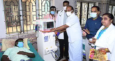 சிவகங்கை அரசு மருத்துவக் கல்லூரியில் கூடுதல் மாணவா் சோ்க்கைக்கு நடவடிக்கை: அமைச்சா்