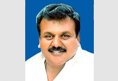 மதுரை கே.கே.நகரில் அதிமுக முன்னாள் எம்எல்ஏவுக்கு சொந்தமான இடங்களில் லஞ்ச ஒழிப்புத்துறை சோதனை