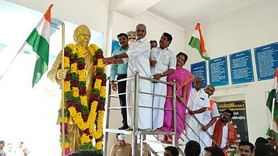 எட்டயபுரத்தில் மத்திய அரசின் சார்பில் சுதந்திர தின அமுதப் பெருவிழா 