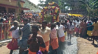 எல்லையம்மன் கோயிலில் தீமிதி விழா