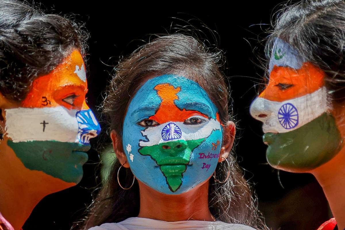 75-வது சுதந்திர தின விழா ஒத்திகை அணிவகுப்பு - புகைப்படங்கள்