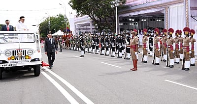 தமிழகத்தில் சுதந்திர நாள் கொண்டாட்டம்: ரயில், விமான நிலையங்களில் காவல்துறை குவிப்பு