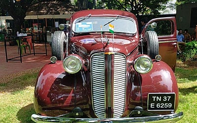 மதுரையில் கண்களை கவரும் வகையில் 'வின்டேஜ்' கார்களின் கண்காட்சி