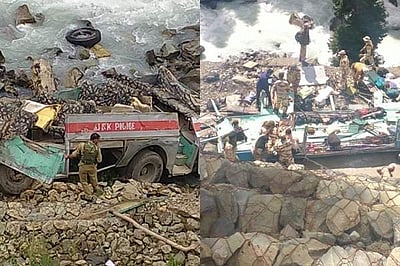 பாதுகாப்புப் படையினர் சென்ற பேருந்து ஆற்றில் கவிழ்ந்து விபத்து: 6 வீரர்கள் பலி