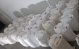 மண்டபம் அருகே இலங்கைக்கு கடத்த பதுக்கிய ரூ. 50 லட்சம் போதைப் பொருள்கள் பறிமுதல்!