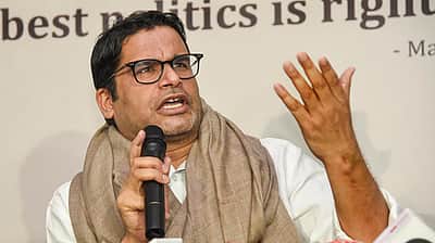இனி எந்த அரசியல் கட்சிக்காகவும் பணியாற்றப் போவதில்லை: பிரசாந்த் கிஷோர் அதிரடி!