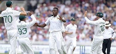 தெ.ஆ. அபார பந்துவீச்சு: முதல் நாளில் தடுமாறிய இங்கிலாந்து (ஹைலைட்ஸ் விடியோ)