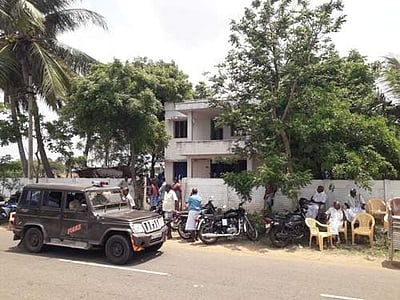 வேதாரண்யம் அருகே ஓய்வு பெற்ற பட்டாமணியார் அடித்துக் கொலை