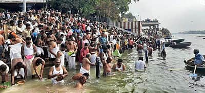 காவிரி ஆற்றில் குளிக்கக் கட்டுப்பாடு: பவானி கூடுதுறையில் தடை