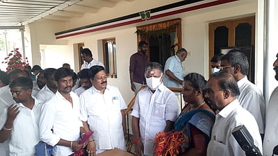 தோ்தல் தோல்விக்கு எடப்பாடி பழனிசாமிதான் காரணம்: கோவை செல்வராஜ்