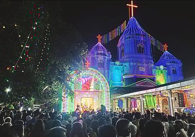 செக்காலை தூய சகாயமாதா ஆலயத் திருவிழா தோ் பவனி