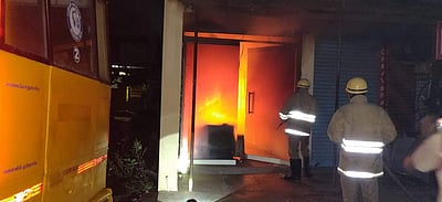 கம்பம் மெத்தைக் கடையில் தீ விபத்து: ரூ. 2.50 மதிப்பிலான பொருள்கள் சேதம்