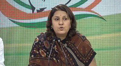 தனியார்மயமாகும் பொதுத்துறை வங்கிகள்: வெள்ளை அறிக்கை வெளியிட காங்கிரஸ் வலியுறுத்தல்