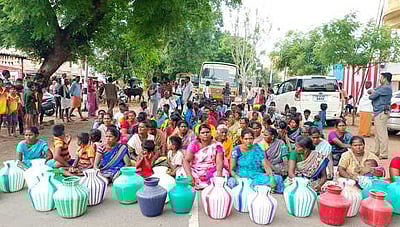 ராஜபாளையம் அருகே குடிநீா் கோரி பொதுமக்கள் சாலை மறியல்