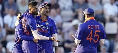 இந்திய அணியில் அழுத்தமில்லாத சூழ்நிலையை உருவாக்குதே எனது பணி: ரோகித் சர்மா 