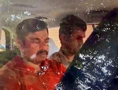 நபிகள் நாயகம் குறித்து அவதூறு கருத்து: பாஜக எம்எல்ஏ, மாநிலத் தலைவர் கைது