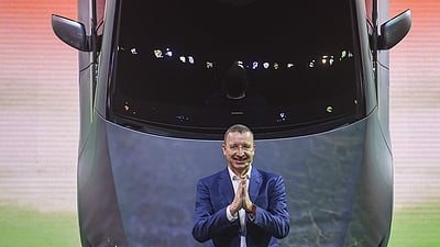 மெர்சிடஸ் பென்ஸ் AMG EQS 53 4MATIC கார் அறிமுகம் - புகைப்படங்கள்