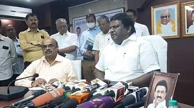 போக்குவரத்துக் கழகத்தில் ஓய்வூதியம் பெறும்  குடும்பத்தினருக்கு இலவசப் பயண சலுகை