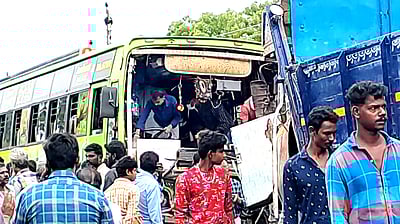 வாகனங்கள் அல்ல காரணம்! | சாலை விபத்துகள் குறித்த தலையங்கம்