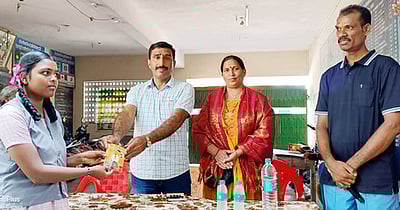 பாதுகாப்புப் படை பணிகள் விழிப்புணா்வு நிகழ்ச்சி