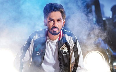 சுதந்திர இசைக்கு வெளிச்சம்