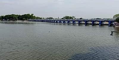 காவிரி மற்றும் கொள்ளிடம் ஆறுகளில் பொதுமக்கள் குளிக்கவோ, நீச்சல் அடிக்கவோ, செல்பி எடுக்கவோ கூடாது: ஆட்சியர் எச்சரிக்கை