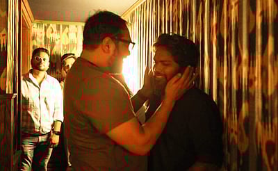 'நட்சத்திரம் நகர்கிறது' படம் பார்த்து ரஞ்சித்தை கட்டிப்பிடித்து பாராட்டிய ஹிந்தி இயக்குநர்