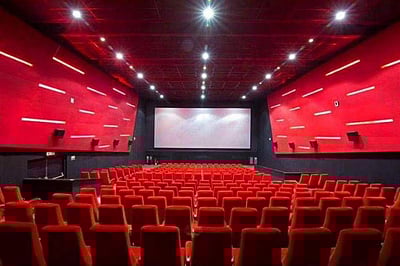 ''படம் ஓடாததற்கு காரணம் ஹீரோவின் திமிர் பேச்சு'' - திரையரங்க உரிமையாளர் அதிரடி